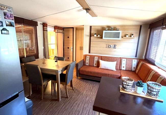 Mobile home in Gujan-Mestras - Mobil Home 162 3 chambres Gujan Mestras