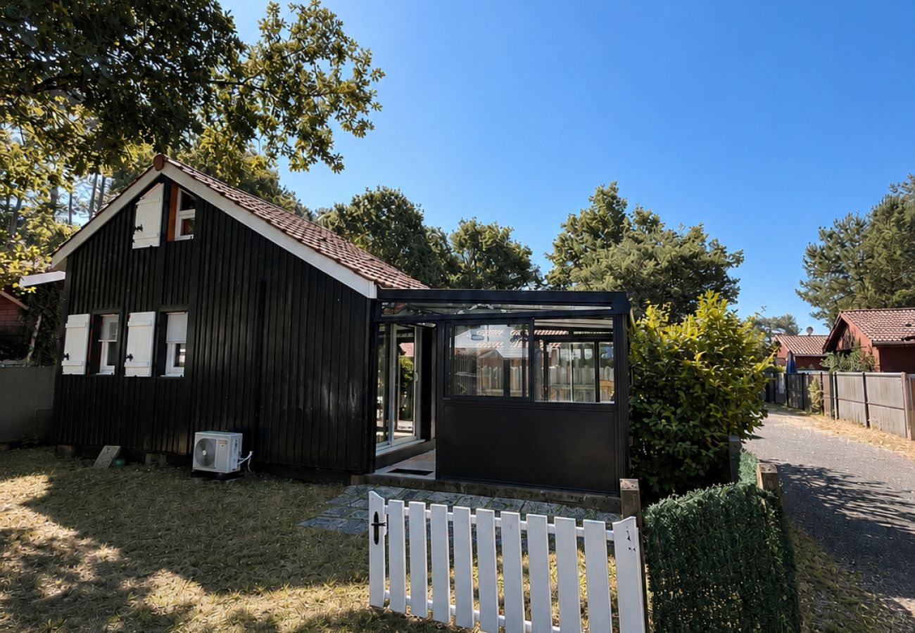 Chalet à Gujan-Mestras - Chalet Moderne au coeur du Bassin d'Arcachon